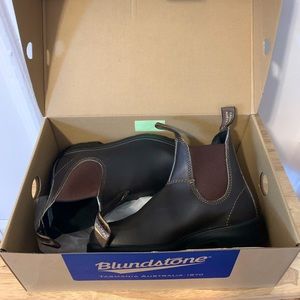 NEW Blundstones #500 Chelsea Boot - Stout Brown